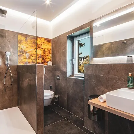 Sonnenhof Boutique-hotel Hotell 4*